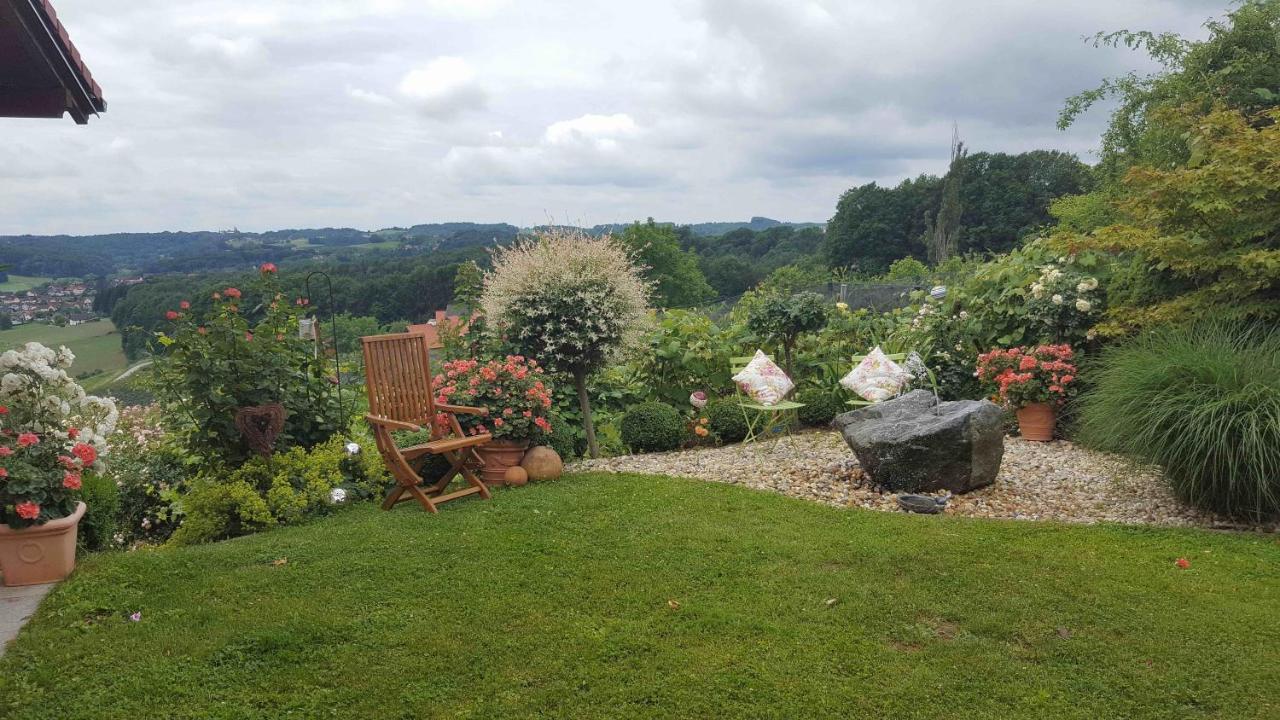 Homestay Gaestehaus Jeindl Hartmannsdorf